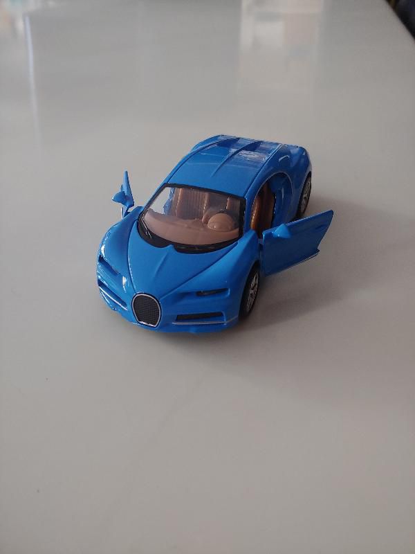 Canem Işıklı Mavi 12cm Bugatti Çek Bırak Metal Spor Araba